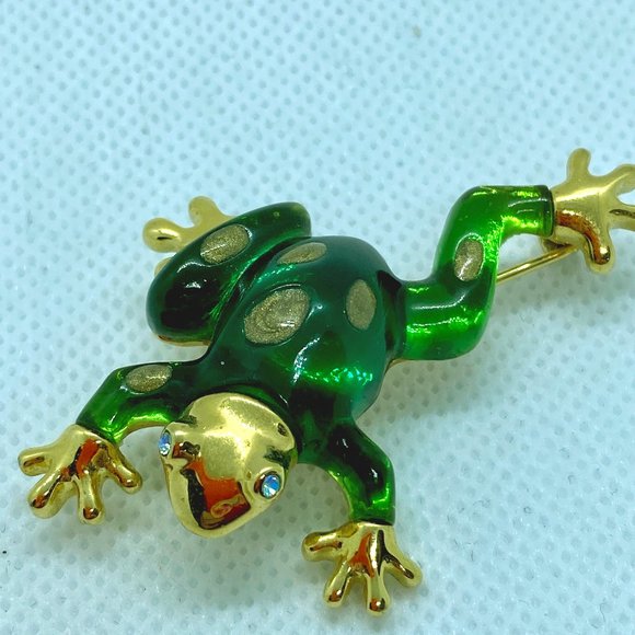 Frog Animal Gold & Green tone  women Brooch Pin - Picture 1 of 8